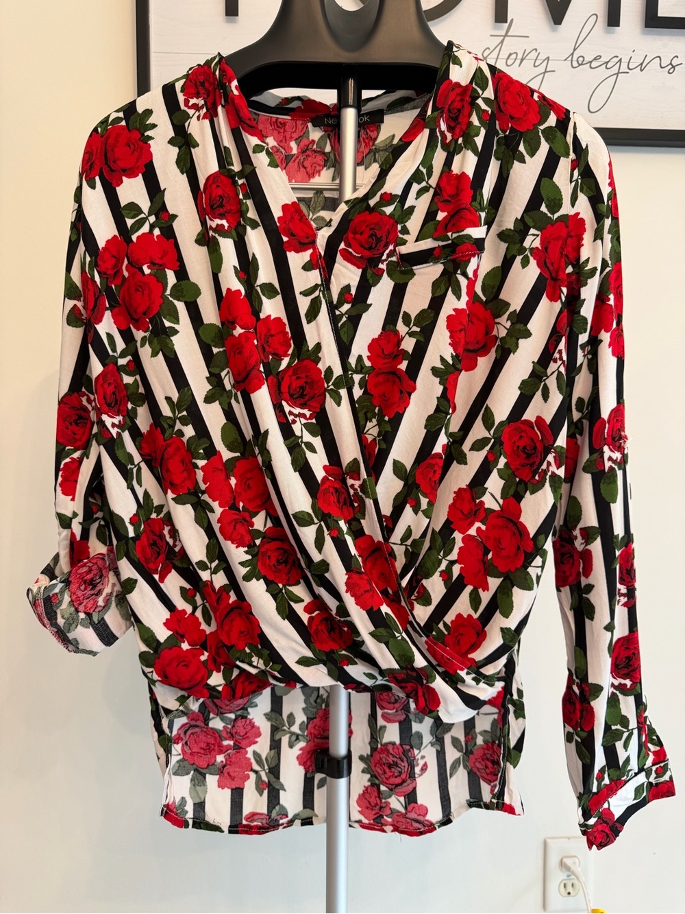 New Look Women's V-Neck Wrap-Style Long Sleeve Blouse White Black Floral